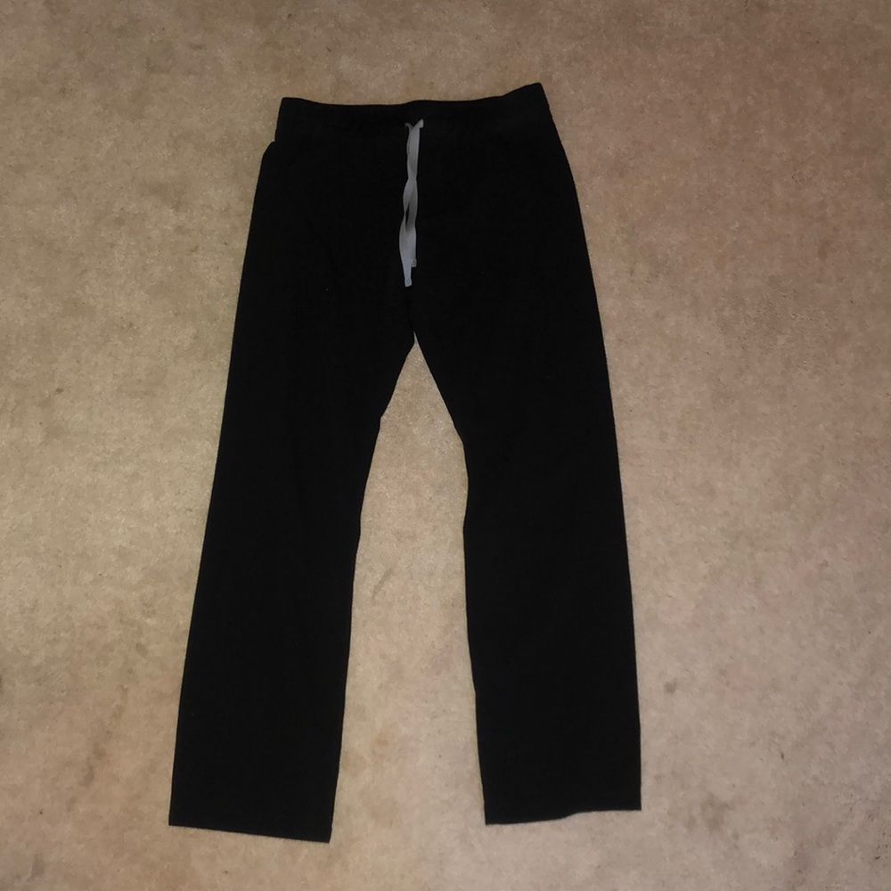 FIGS SCRUBS size small! ONLY WORN ONCE